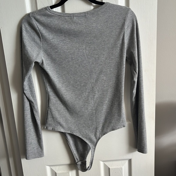 Ribbed Henley Bodysuit | V Neck Bodysuit - Picture 7 of 7